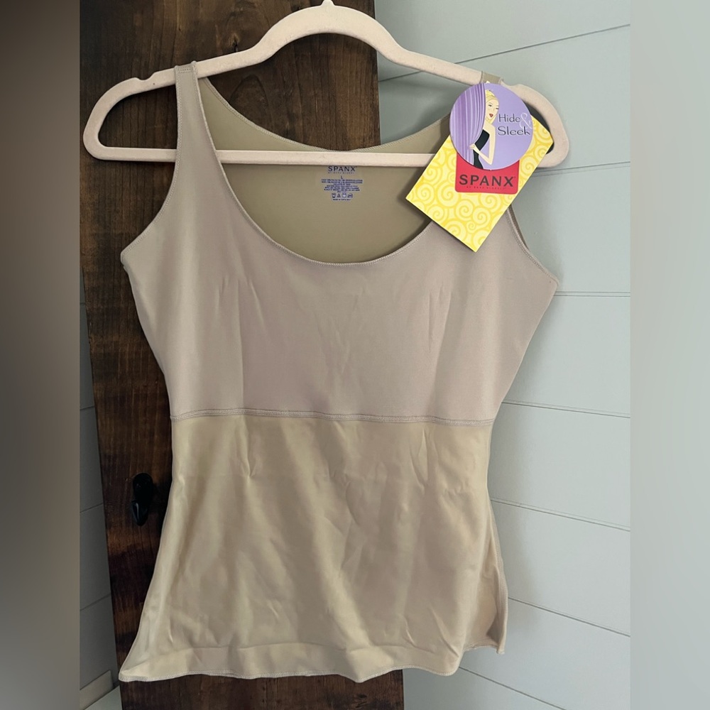 SPANX Two-Tone Shapewear Tank - Hide & Sleek